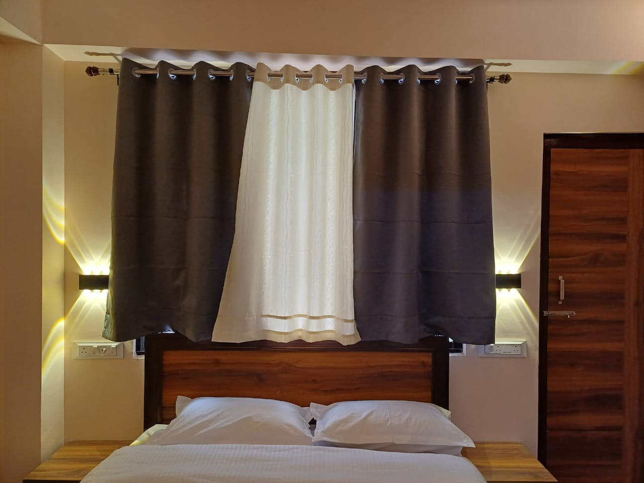 Suite Room – Top Floor